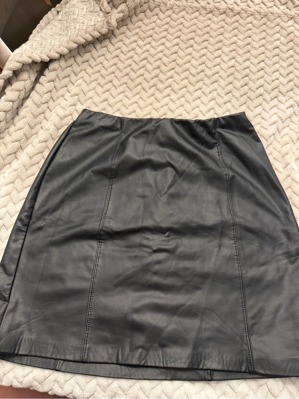 Olive & Oak Black Faux Leather Mini Skirt
